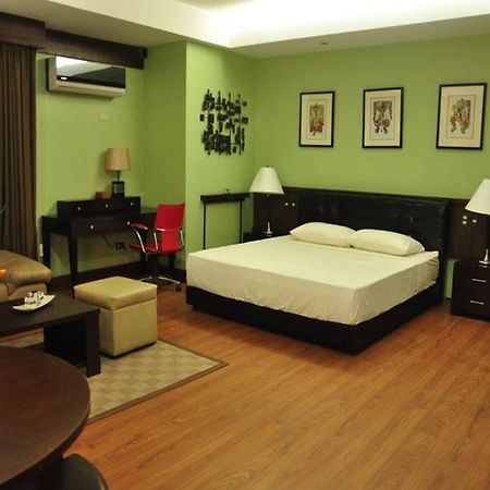 Casa Verde Boutique Hotel And Gardens Imus Exterior foto